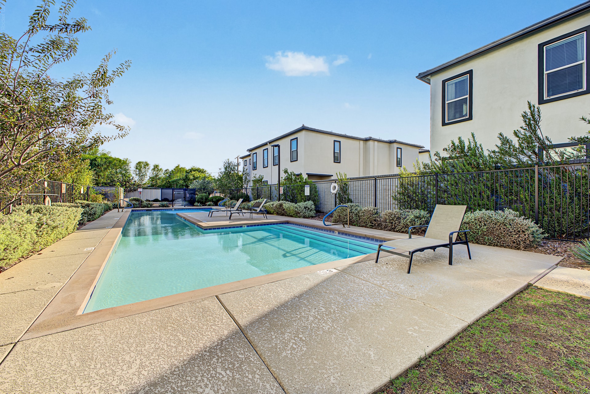 Community — amenity area 4