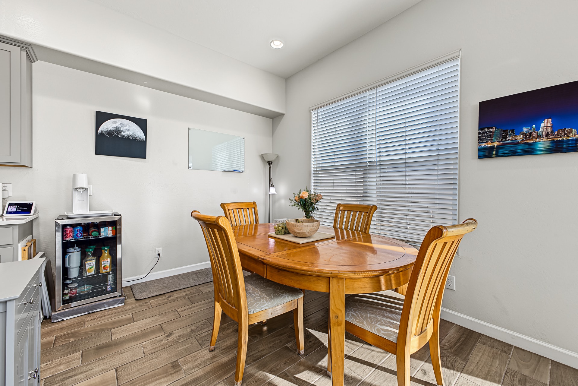 Interior — eat-in dining area